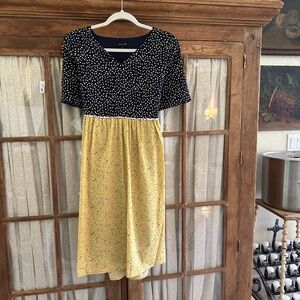 Eye catching Roolee dress